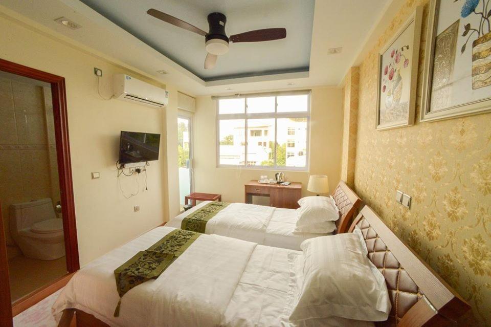 Green Flora Hotel Male Exterior photo
